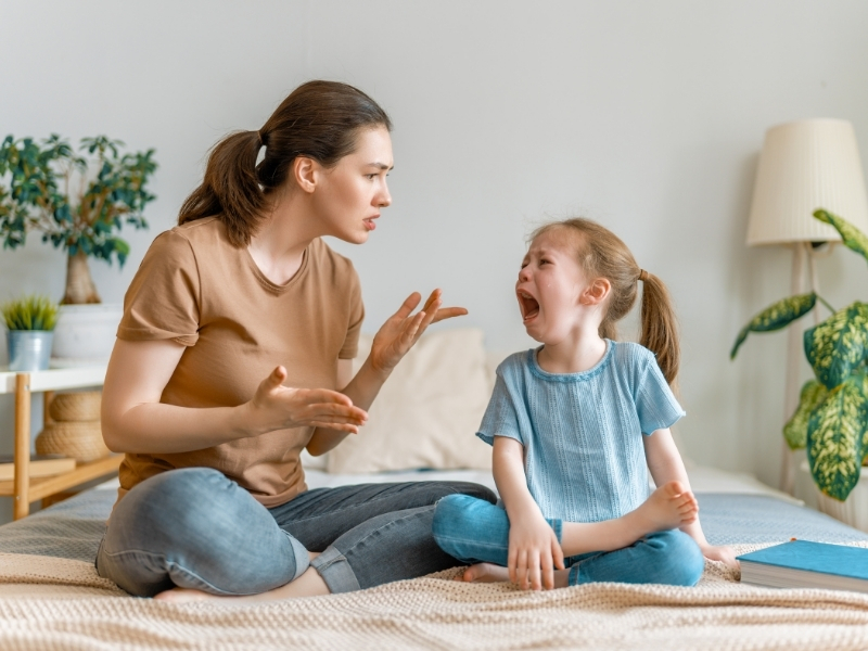 Дитина провокує вас на крик: 4 способи попередити скандал