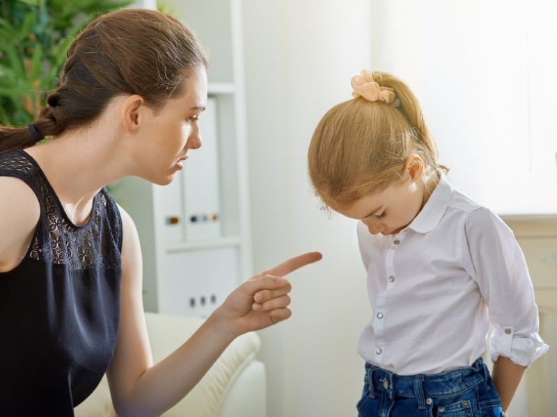 Розгнівані поведінкою дитини? 5 способів висловити це правильно